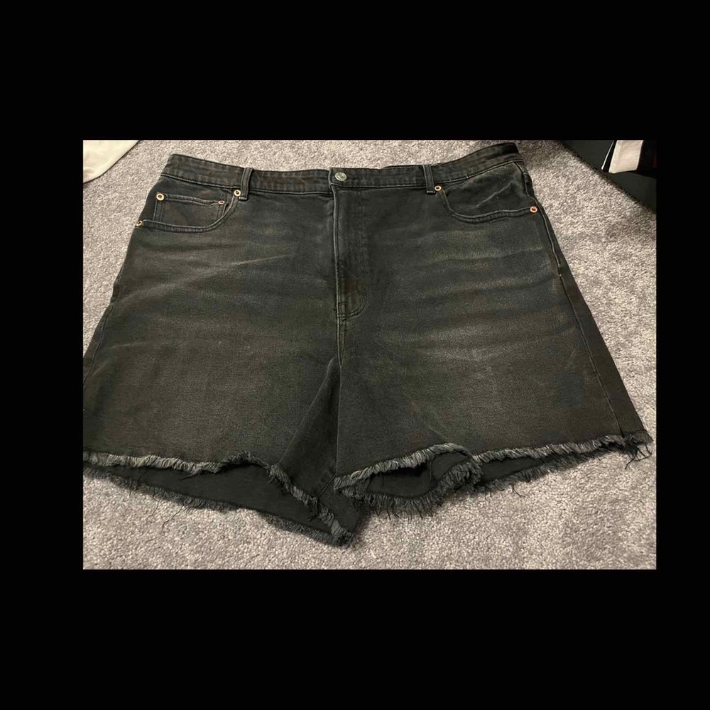 American Eagle Highest Rise 90s Boyfriend Fit Black Jean Short size 20